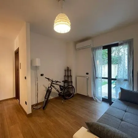 Modern Sabina *